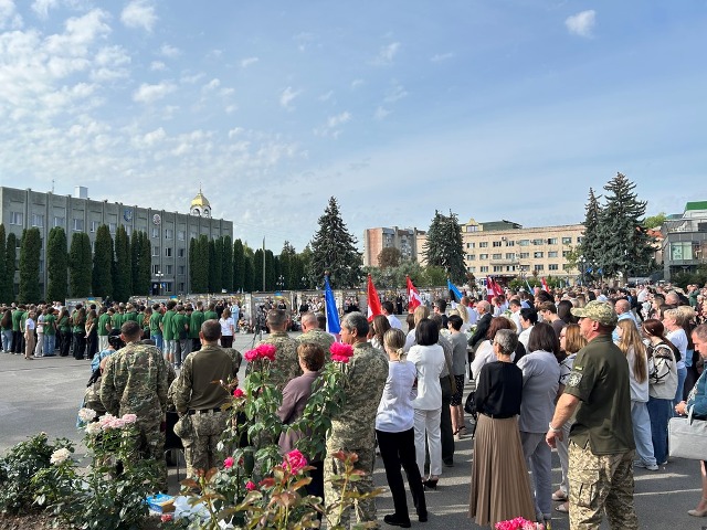 Церемонія нагородження за участі іноземних делегацій